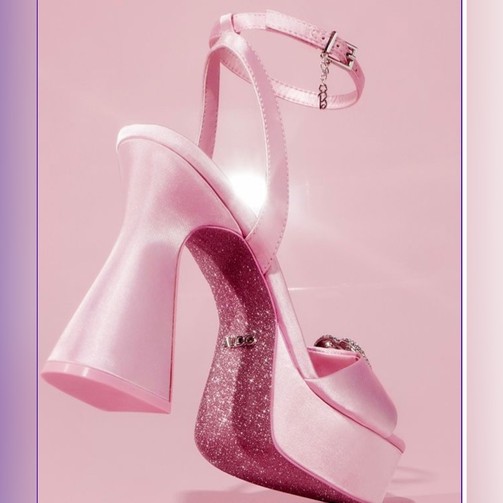 SOLD OUT!!! BARBIE X ALDO PINK PLATFORMS